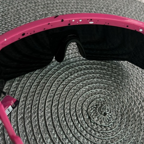 😎 KS Retro Sunglasses - Picture 4 of 4